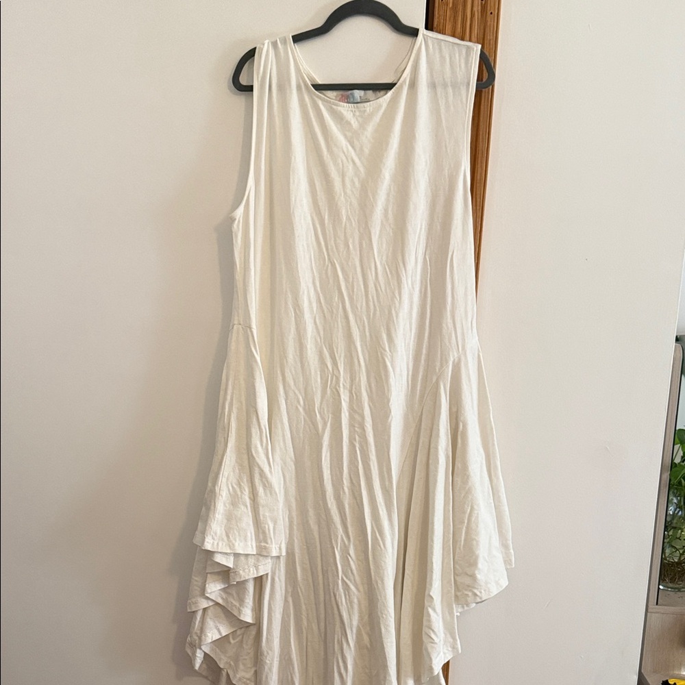 Sleeveless White Asymmetric Swing Dress